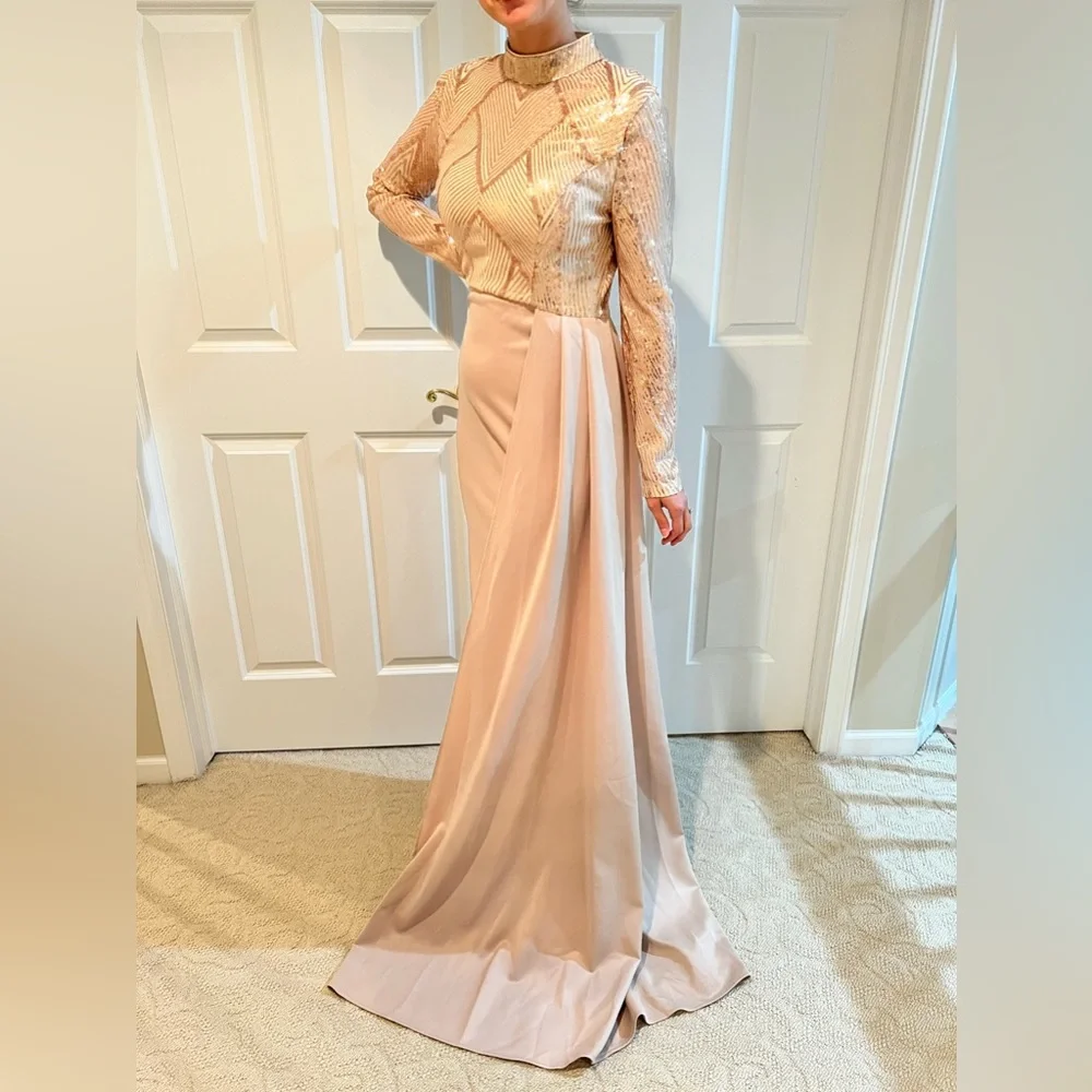 Rose gold sequin gown size - size 6/8 - Picture 4 of 5